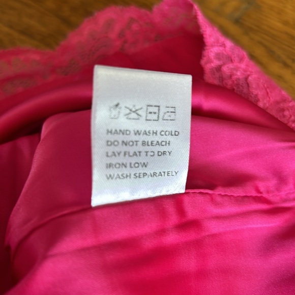 NWT superdown solana hot pink mini skirt size small - Picture 13 of 16